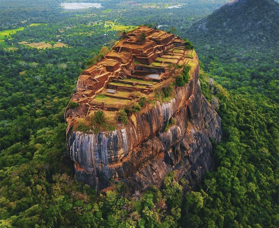 destination single image