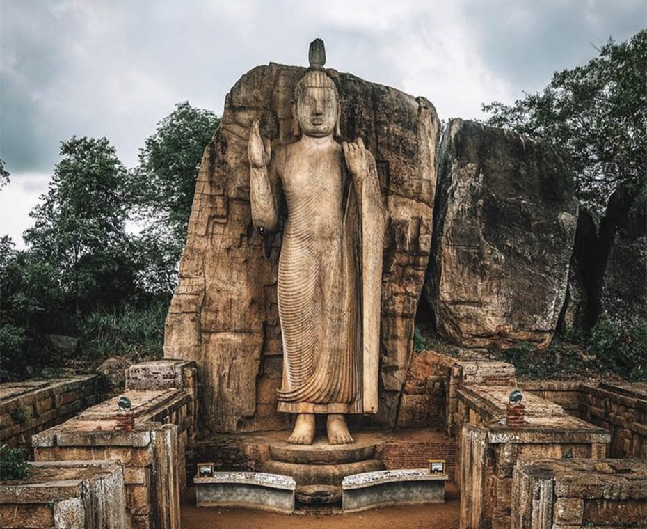 destination single image